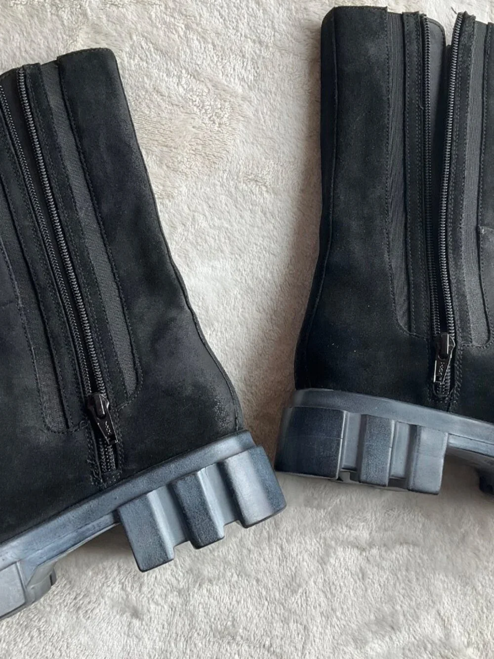 Free People 38 US 7.5-8 Brooks Chelsea Boots Distressed Suede Black Grunge